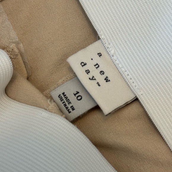 a new day Women's Wide Leg Khaki Pants Size 10 - Picture 6 of 9